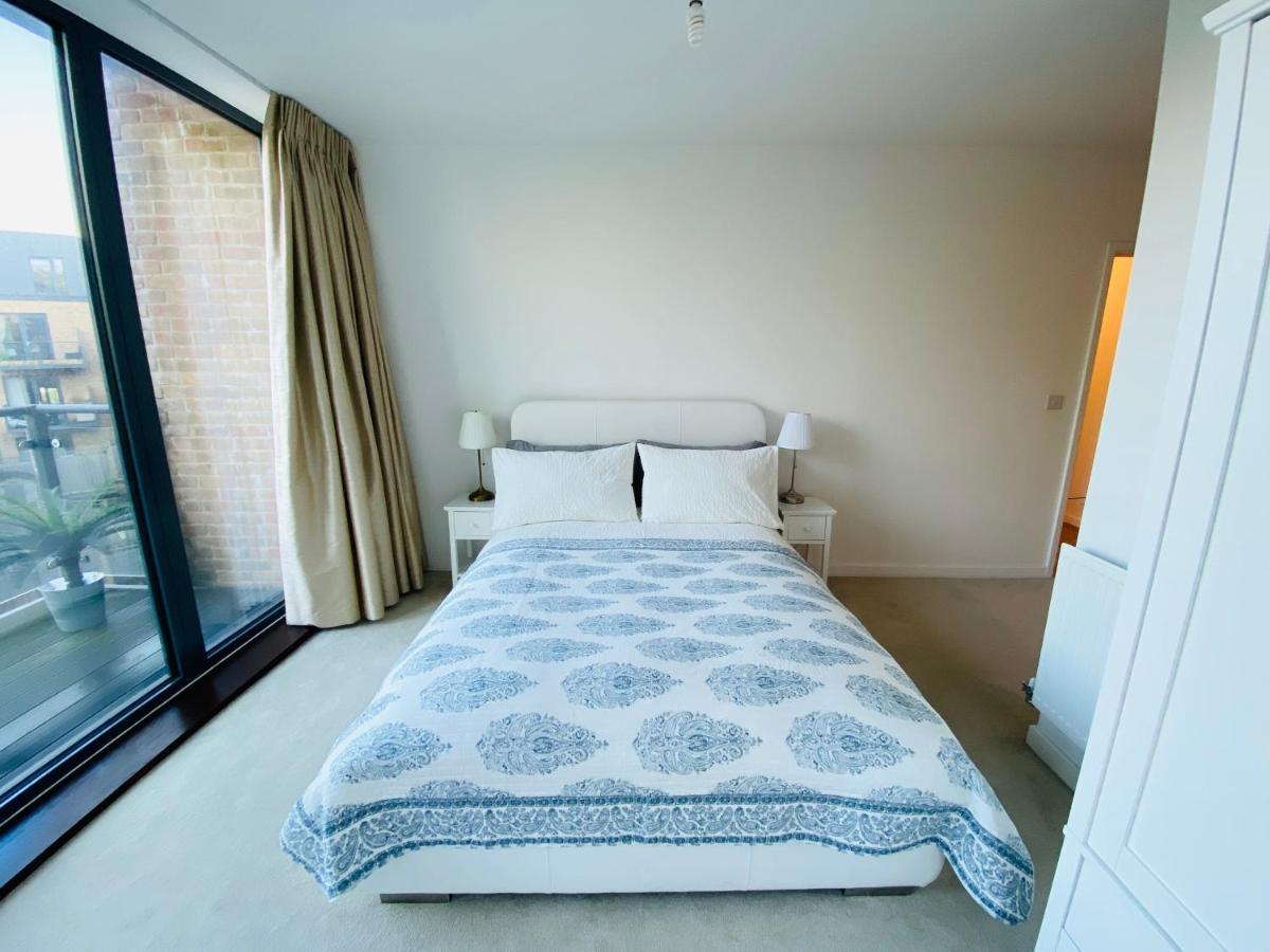 Spacious Two Bedroom Apartment In Balham London Eksteriør billede
