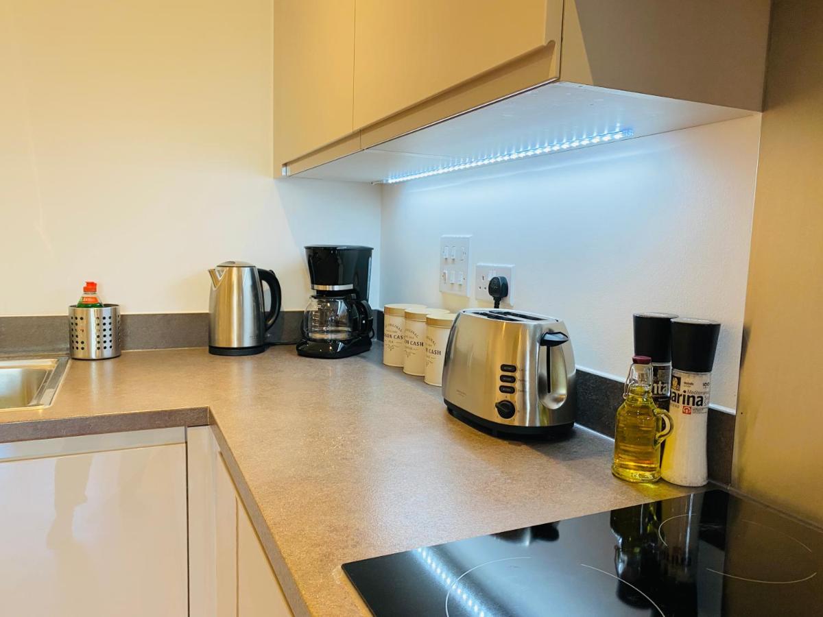 Spacious Two Bedroom Apartment In Balham London Eksteriør billede
