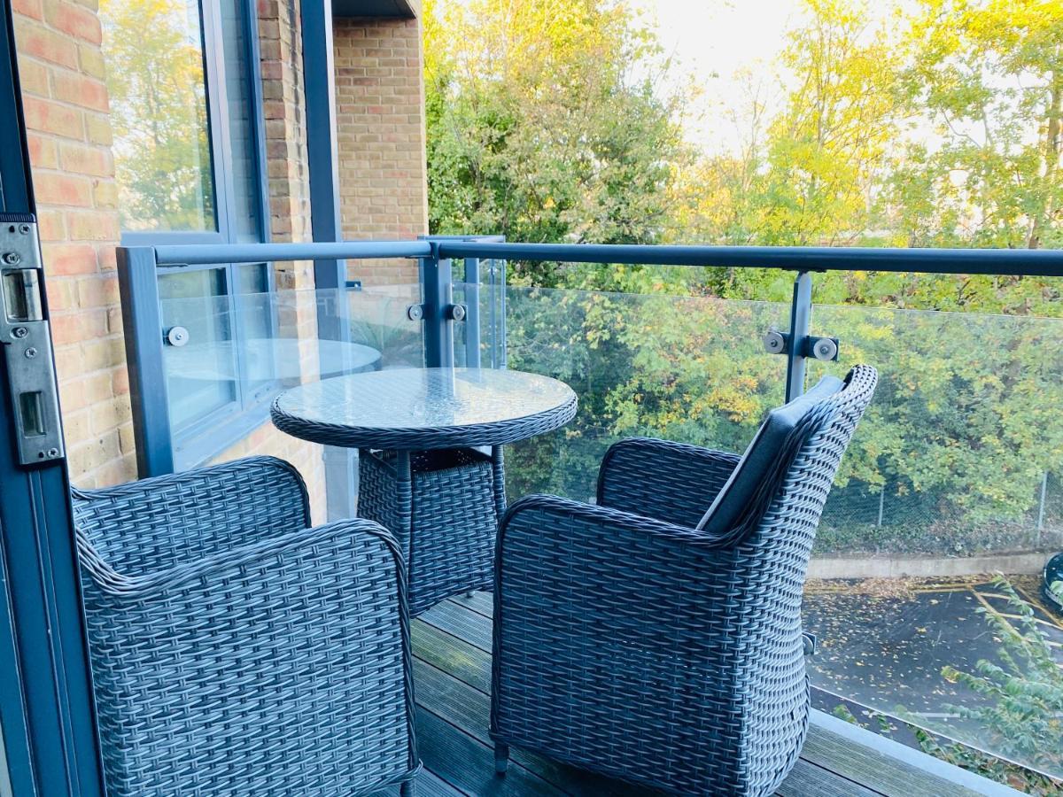 Spacious Two Bedroom Apartment In Balham London Eksteriør billede